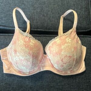 Victoria's Secret Pink and Cream Lace Bra